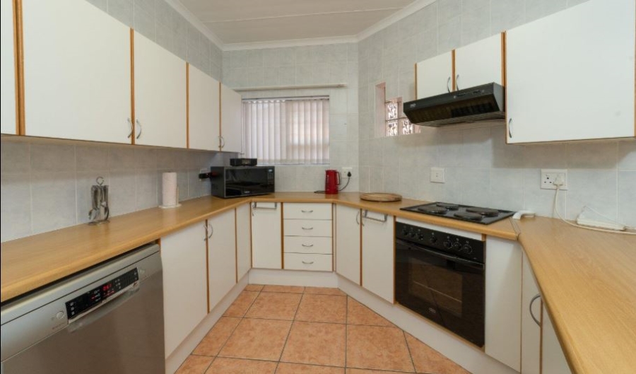 3 Bedroom Property for Sale in Hartenbos Central Western Cape